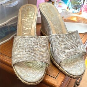 Amalfi by Rangoni Elegant Beige Wedge Sandals